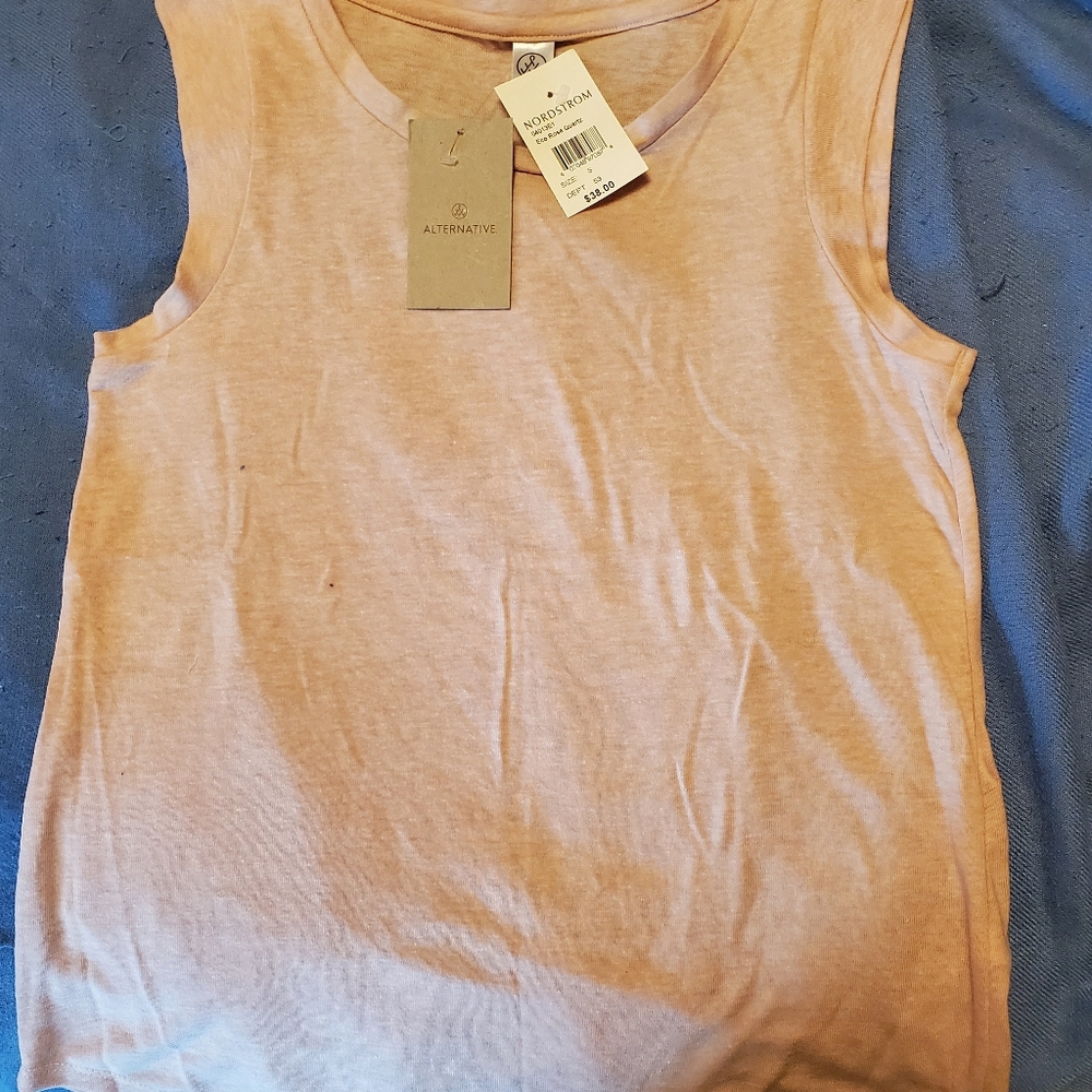 Women's pale pink sleeveless top